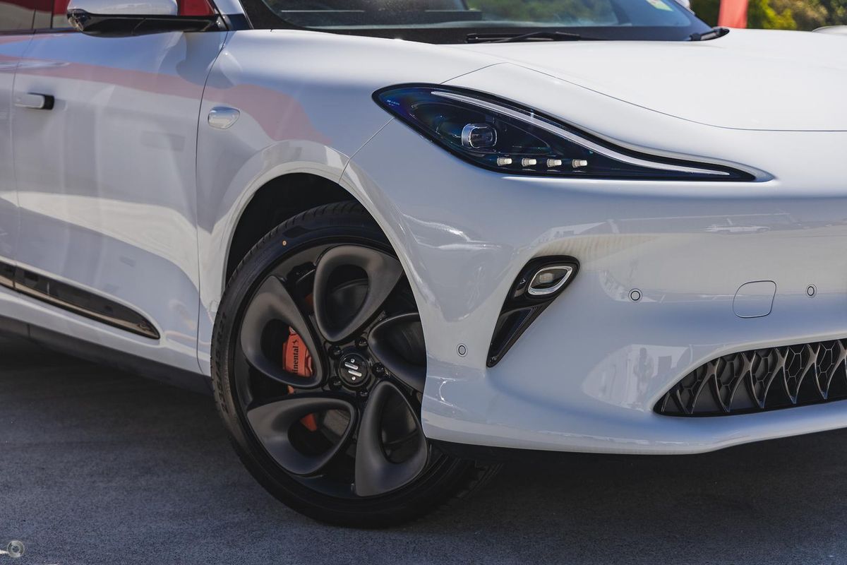 2025 MG IM6 Platinum S12L