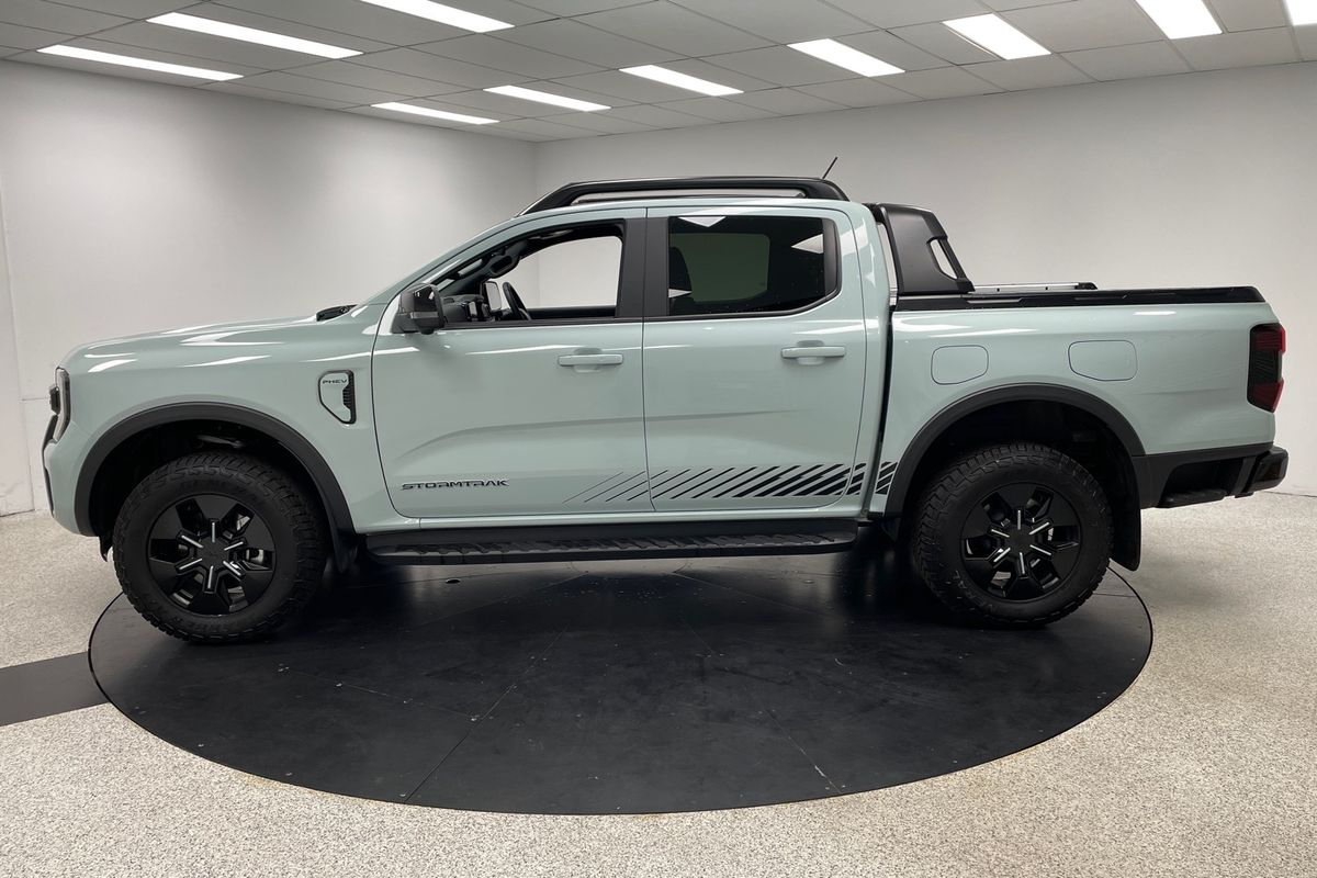 2025 Ford Ranger PHEV Stormtrak 4X4 2.3L