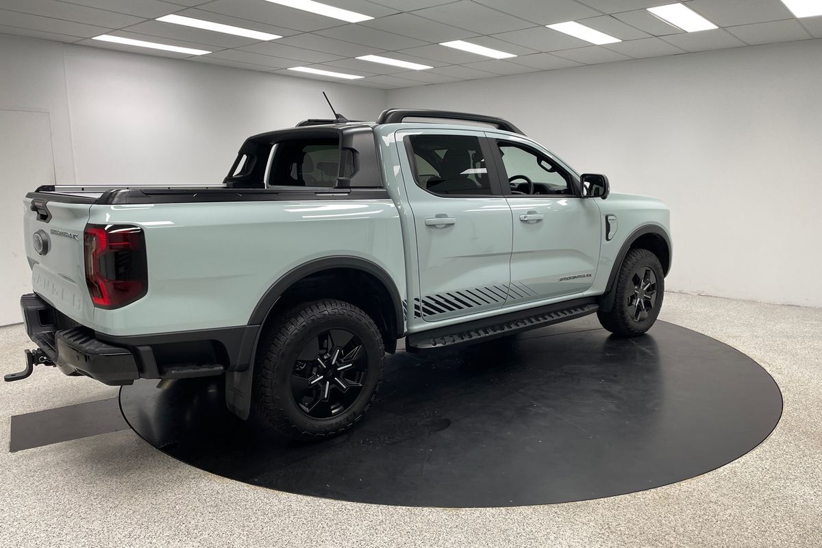 2025 Ford Ranger PHEV Stormtrak 4X4 2.3L
