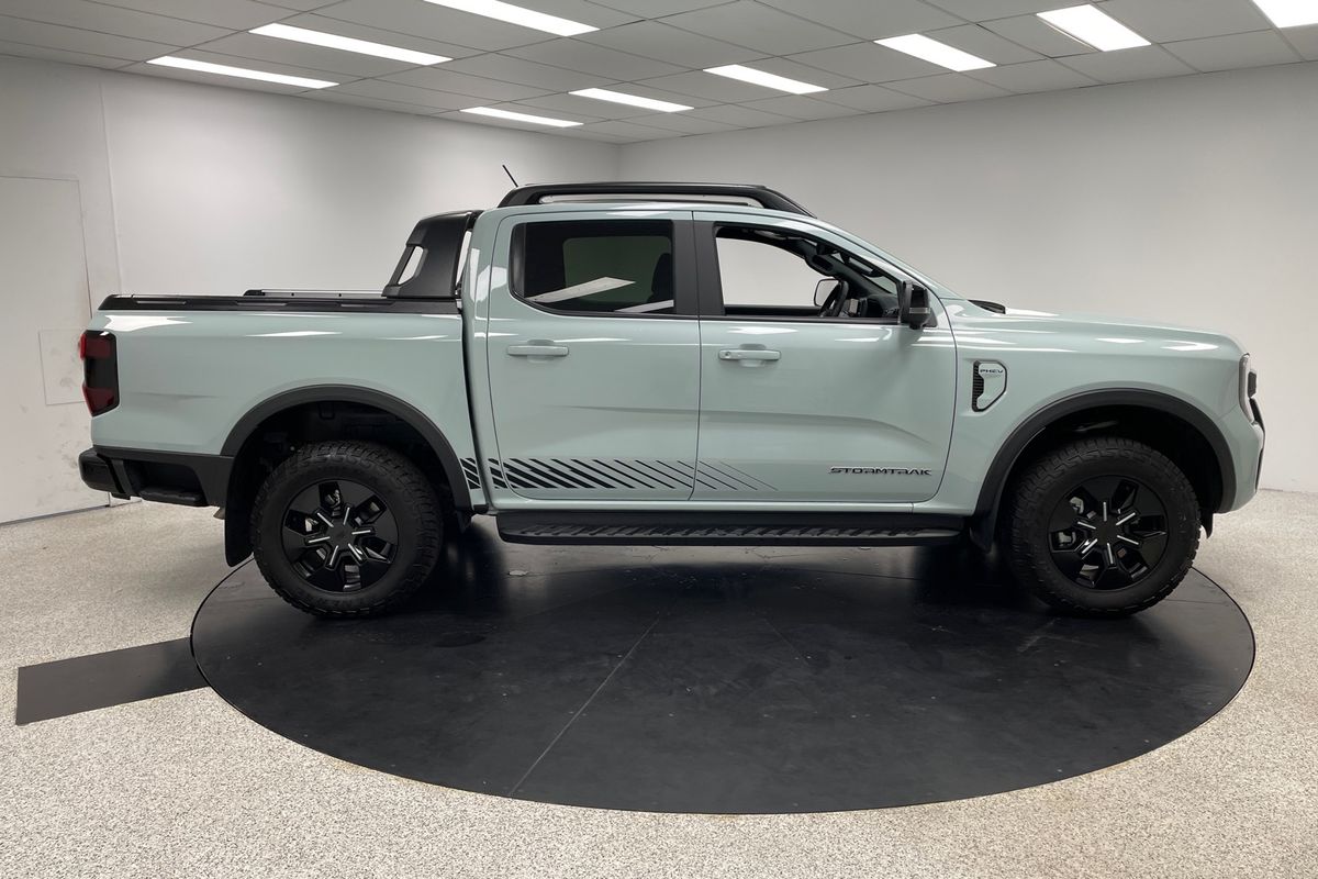2025 Ford Ranger PHEV Stormtrak 4X4 2.3L