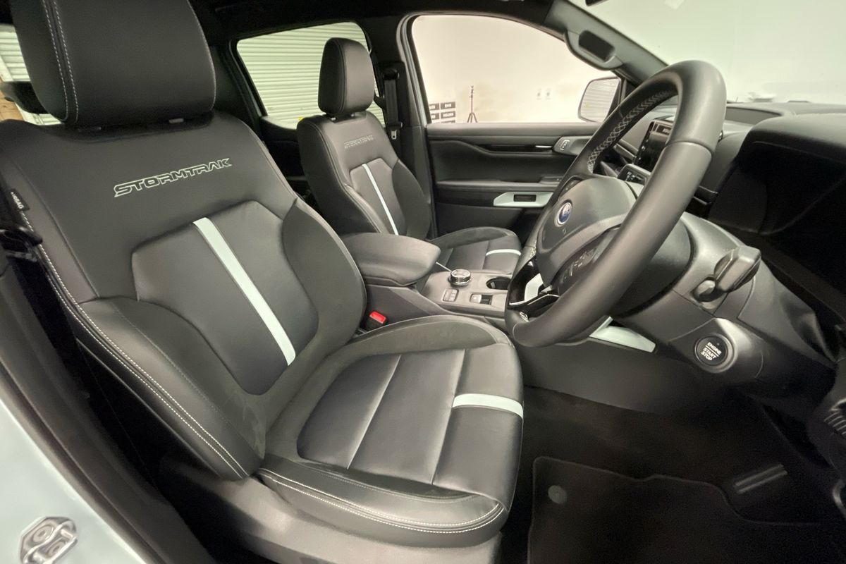 2025 Ford Ranger PHEV Stormtrak 4X4 2.3L