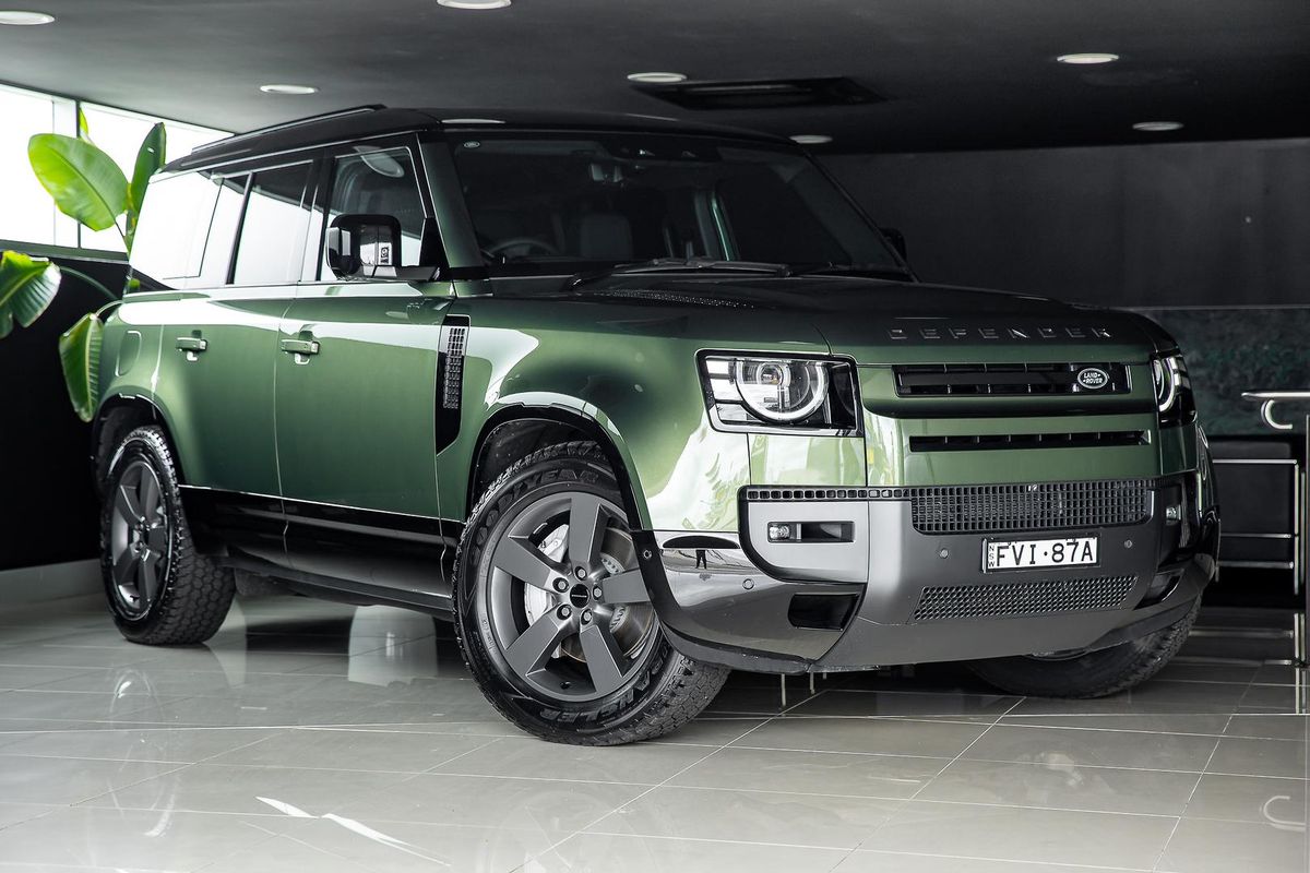 2025 Land Rover Defender 110 D350 X-Dynamic SE L663