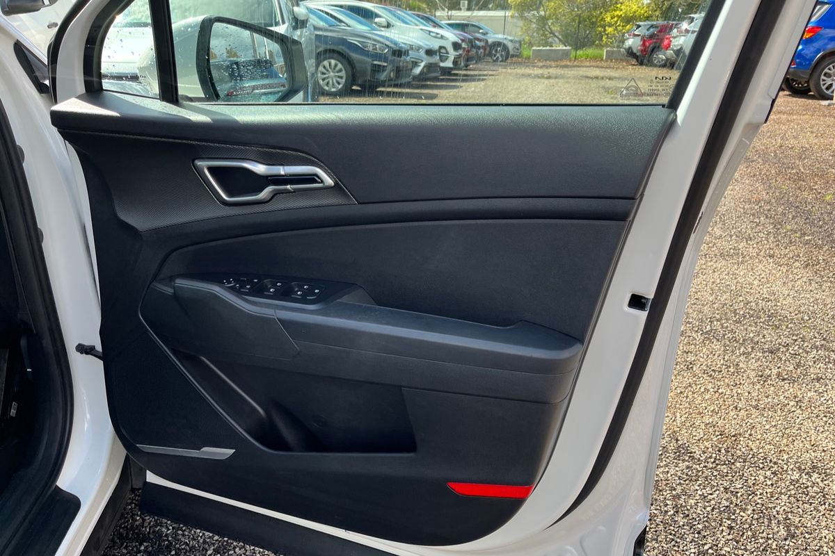 2022 Kia Sportage S NQ5