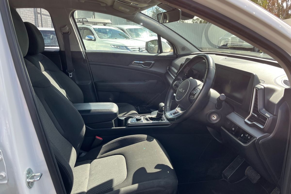 2022 Kia Sportage S NQ5