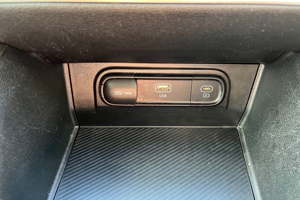 2022 Kia Sportage S NQ5