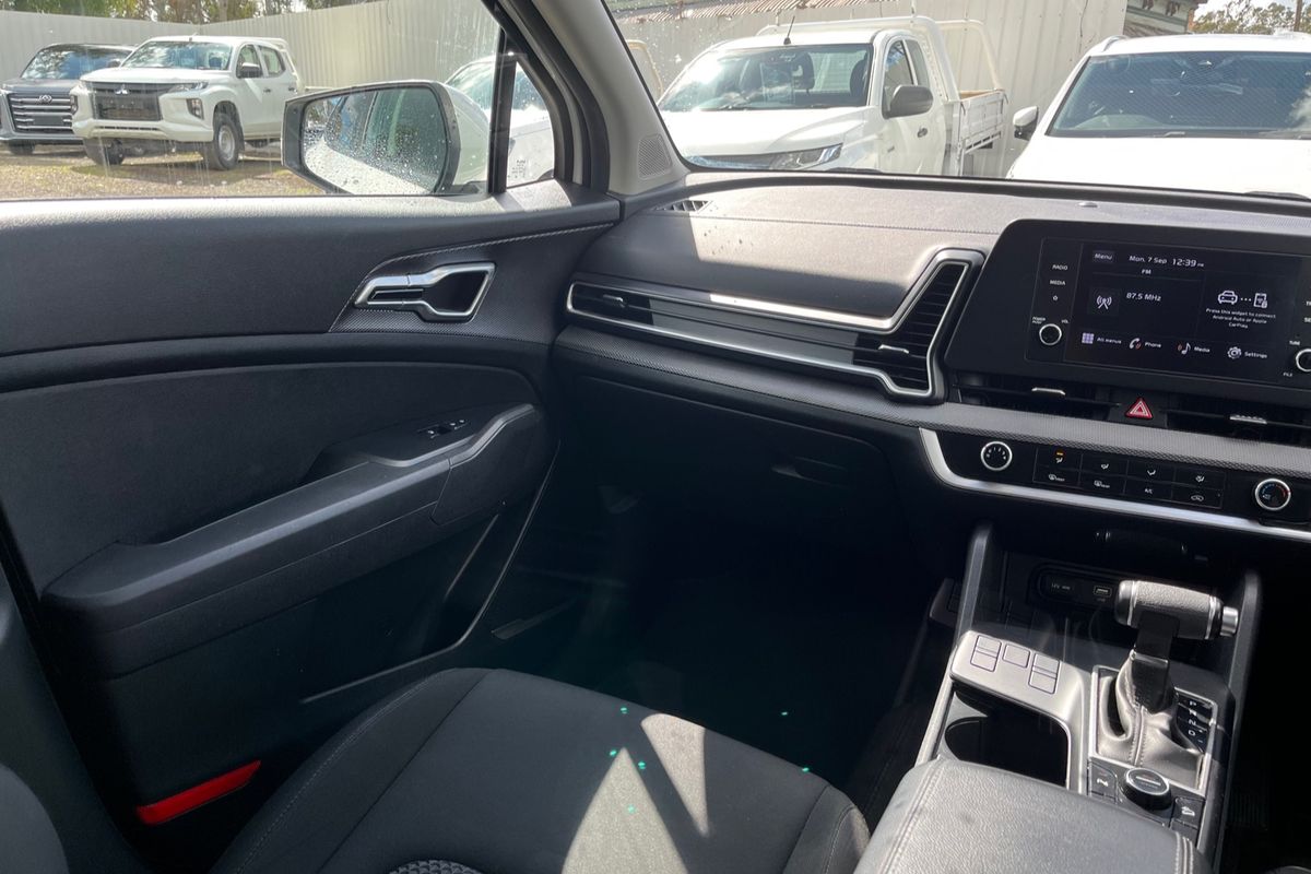 2022 Kia Sportage S NQ5