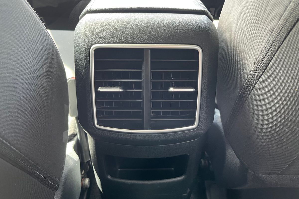 2022 Kia Sportage S NQ5