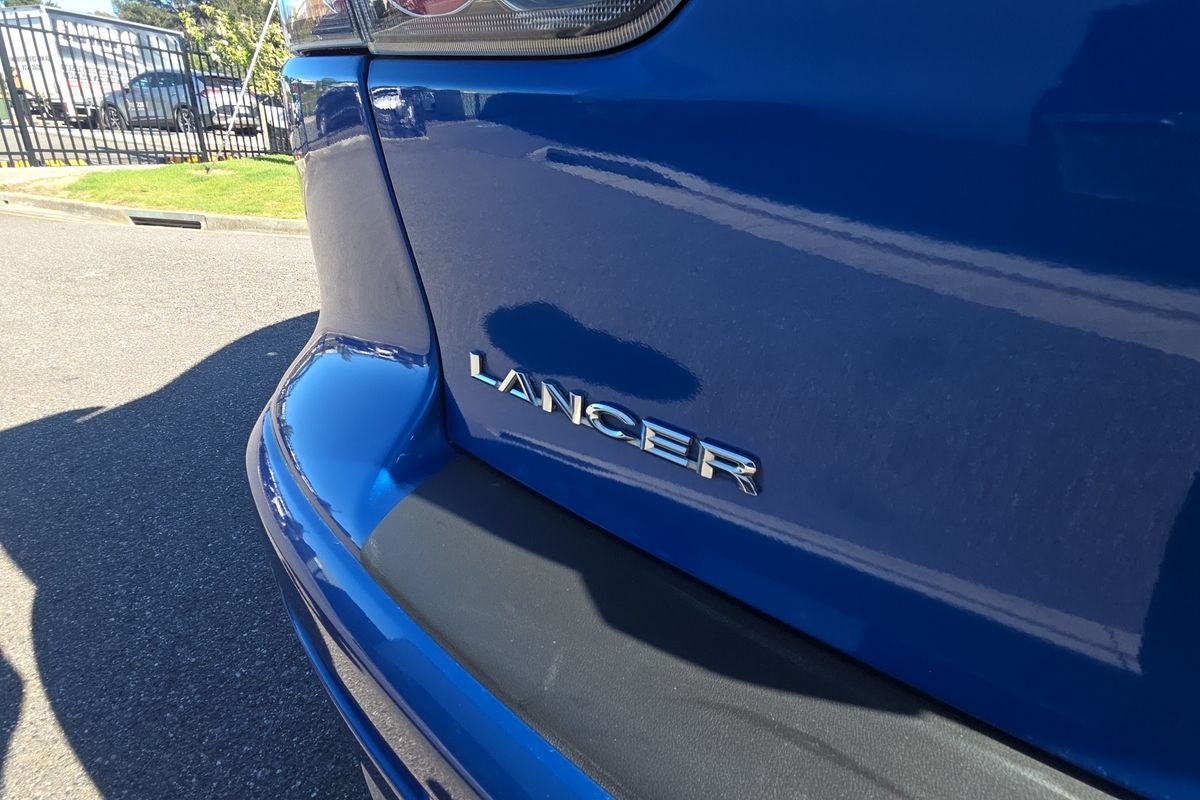 2017 Mitsubishi Lancer ES Sport CF
