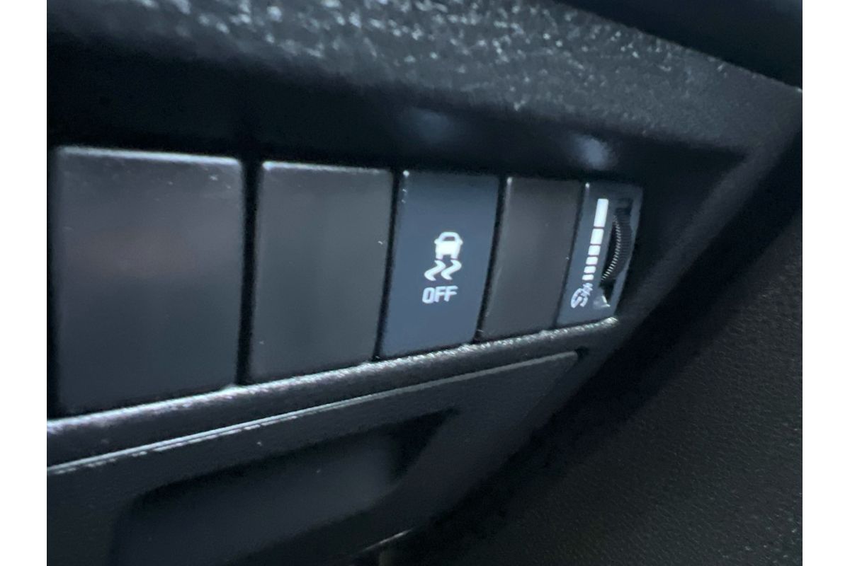 2022 Isuzu D-MAX X-TERRAIN 4X4 image 25