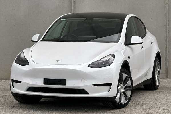 2023 Tesla Model Y Rear-Wheel Drive
