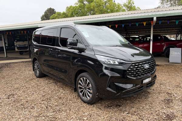 2026 Ford Tourneo Titanium X AV SWB