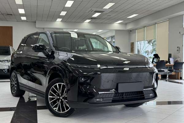 2026 Leapmotor B10 Design LR A12