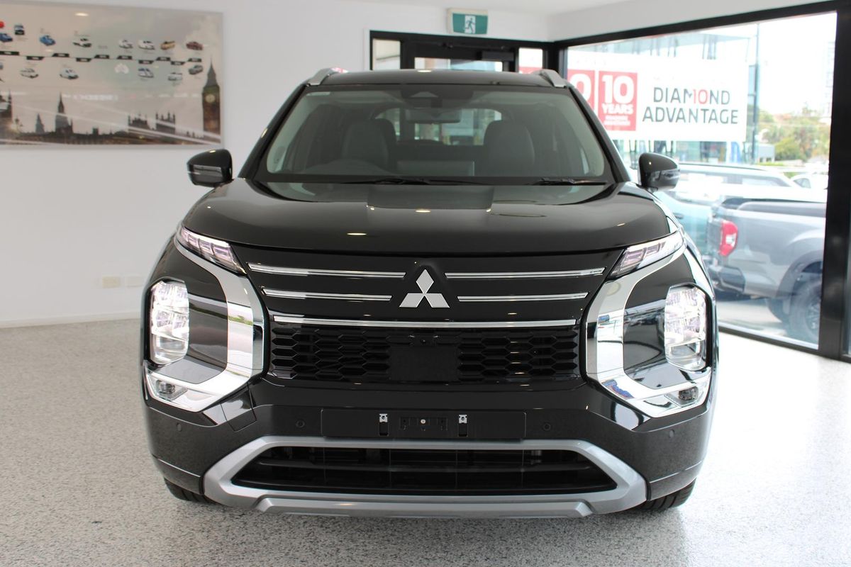 2026 Mitsubishi Outlander Exceed ZM