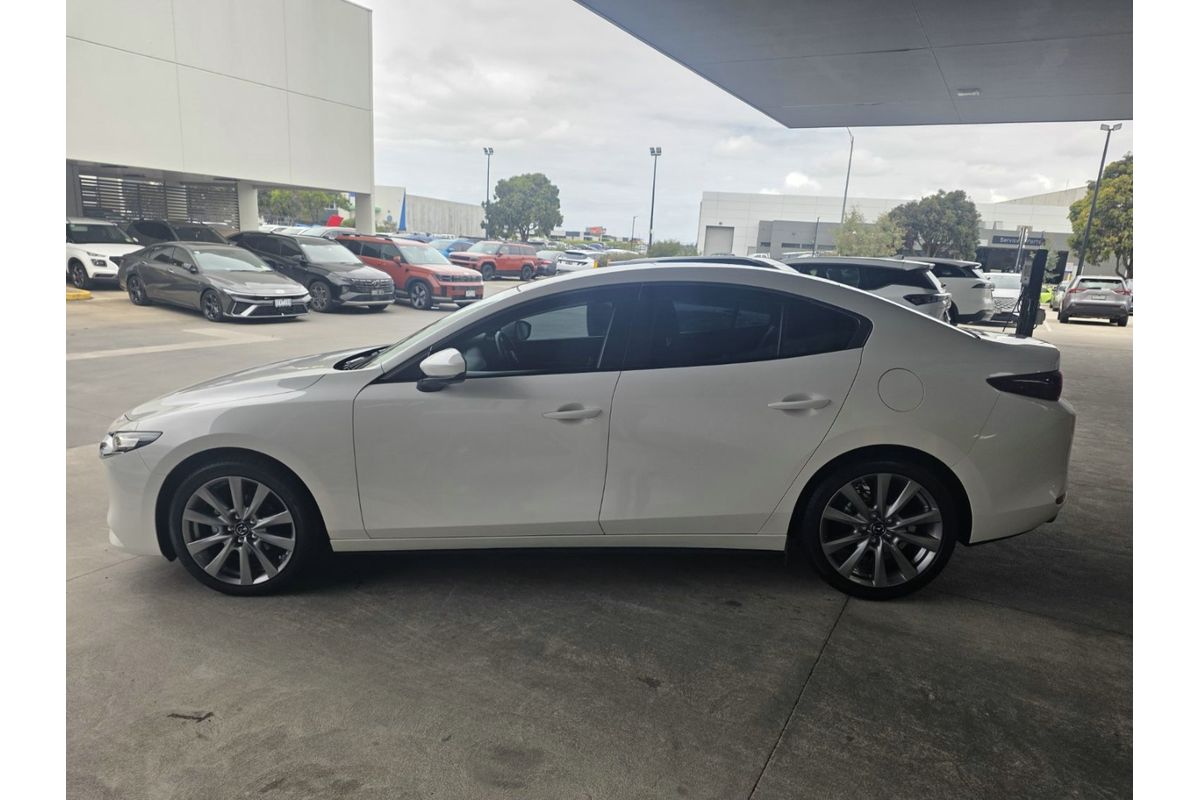 2022 Mazda 3 G20 Evolve BP Series image 4