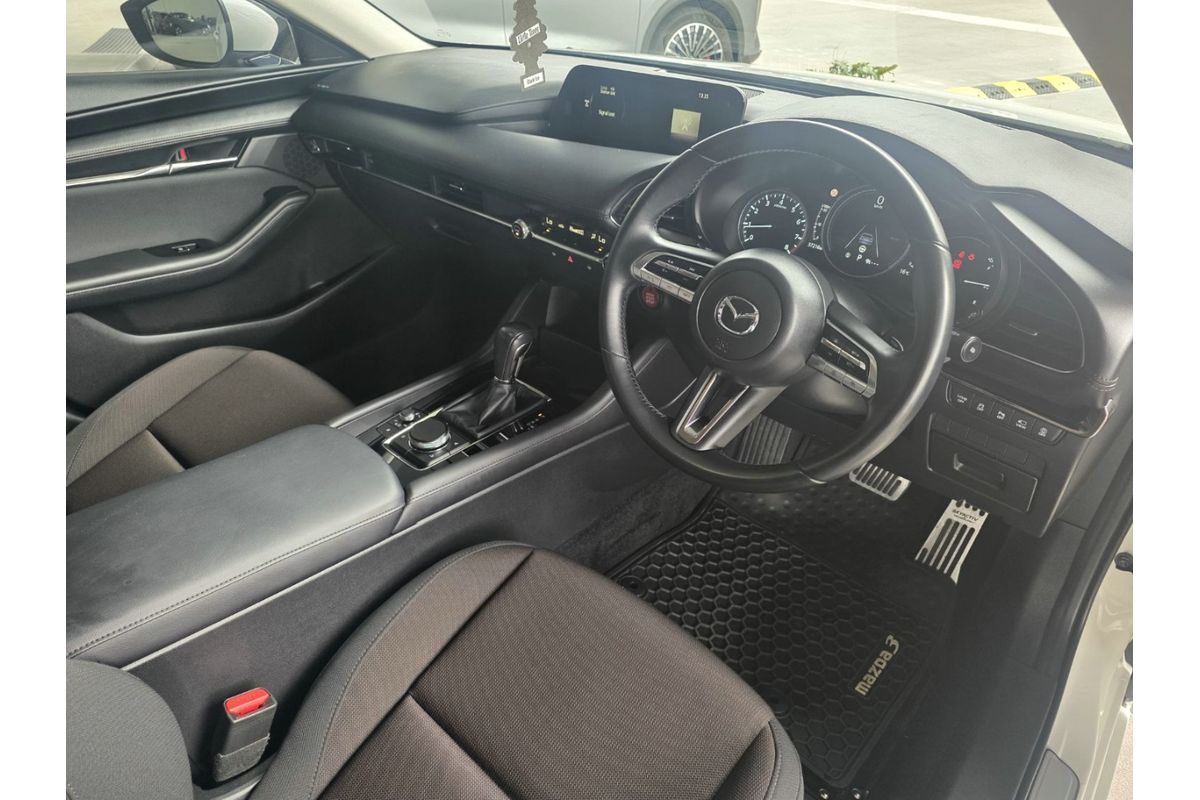 2022 Mazda 3 G20 Evolve BP Series image 15