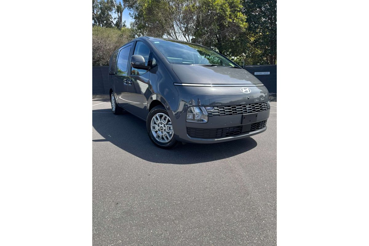 2026 Hyundai STARIA LOAD Hybrid Premium US4.V4
