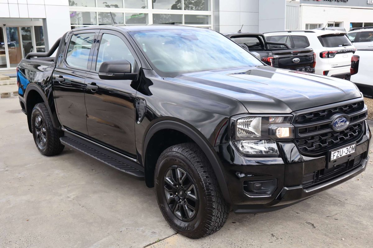 2025 Ford Ranger Black Edition 4X4 2.0L