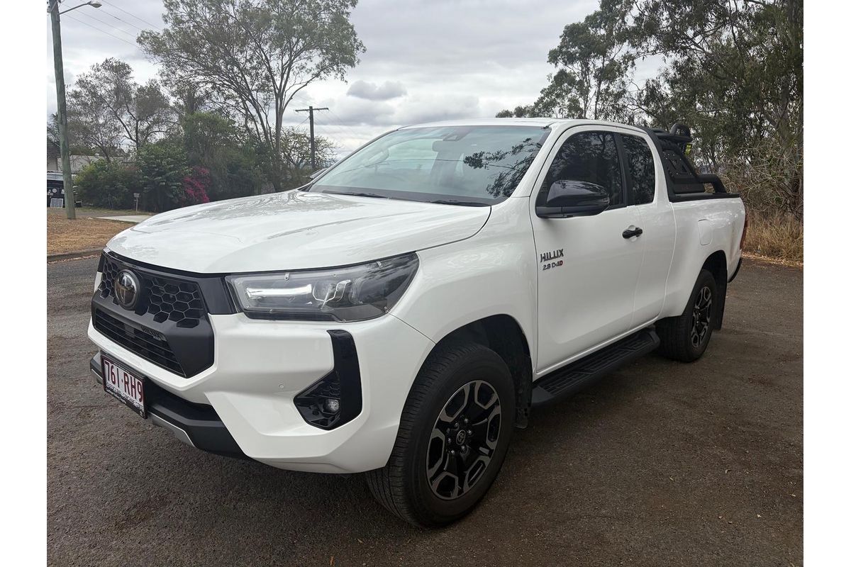 2024 Toyota Hilux SR5 GUN126R 4X4