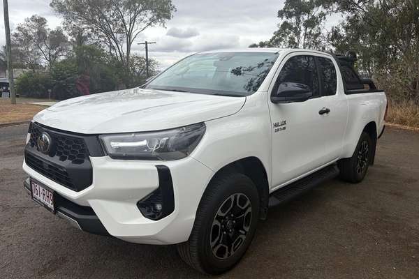 2024 Toyota Hilux SR5 GUN126R 4X4