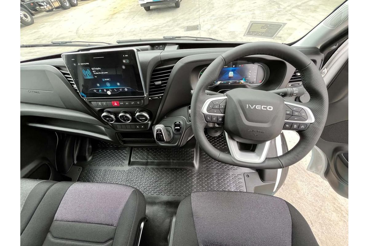 2026 IVECO Daily 50C18V image 17