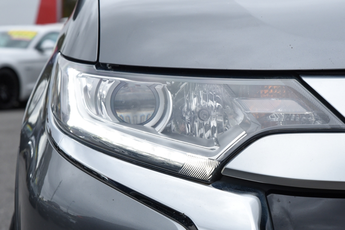 2020 Mitsubishi Outlander ES ADAS ZL