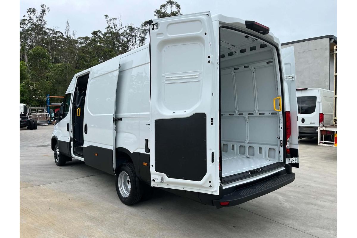 2026 IVECO Daily 50C18V image 11