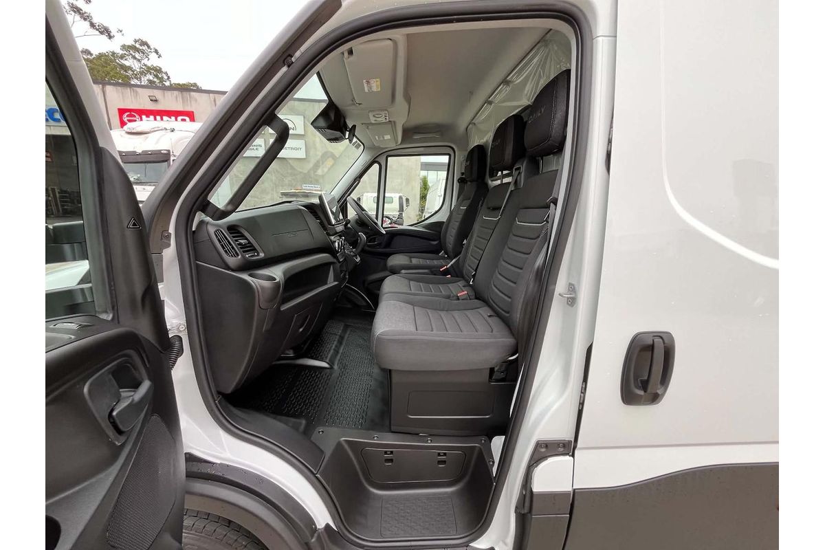 2026 IVECO Daily 50C18V image 20