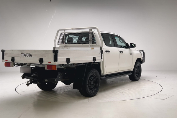 2021 Toyota Hilux SR GUN126R 4X4 thumb-1