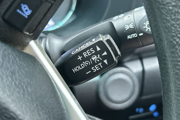 2021 Toyota Hilux SR GUN126R 4X4 thumb-13