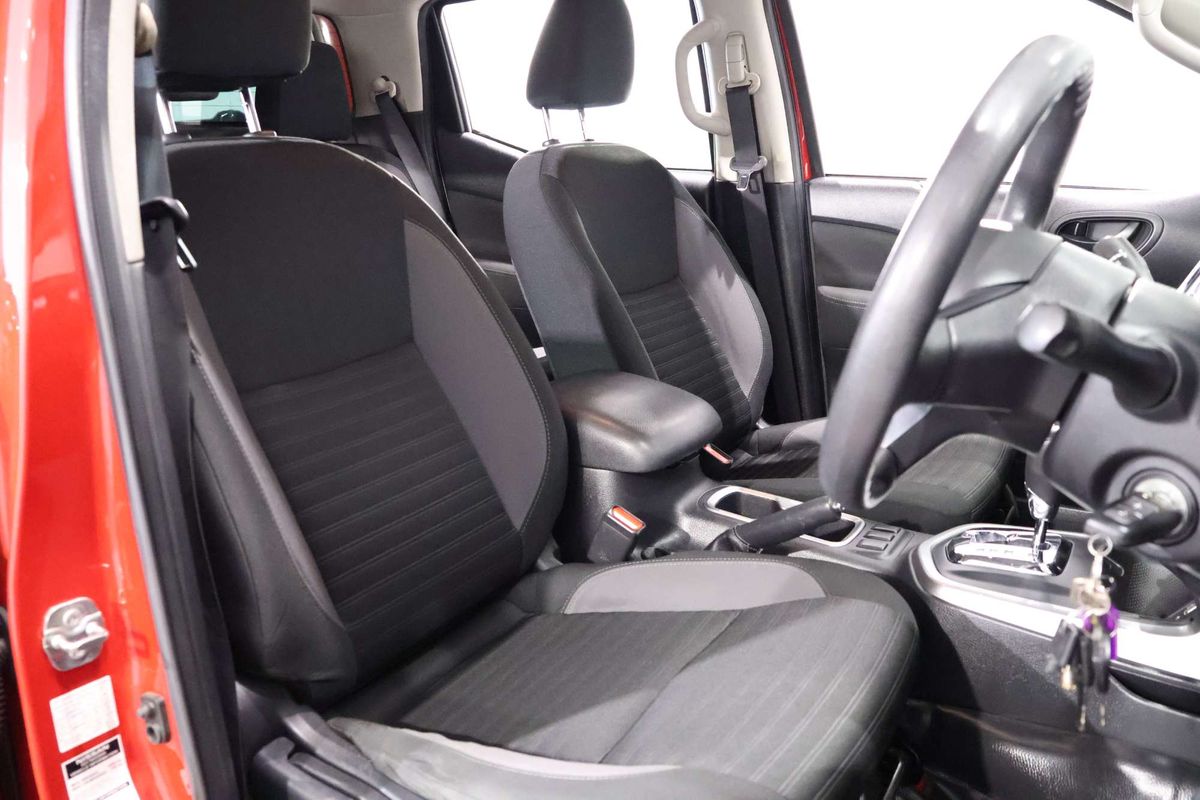 2021 Nissan Navara SL D23 Rear Wheel Drive