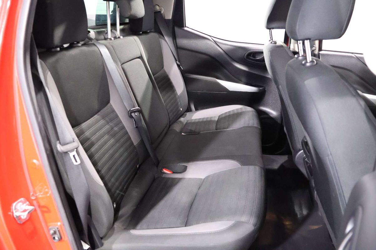 2021 Nissan Navara SL D23 Rear Wheel Drive