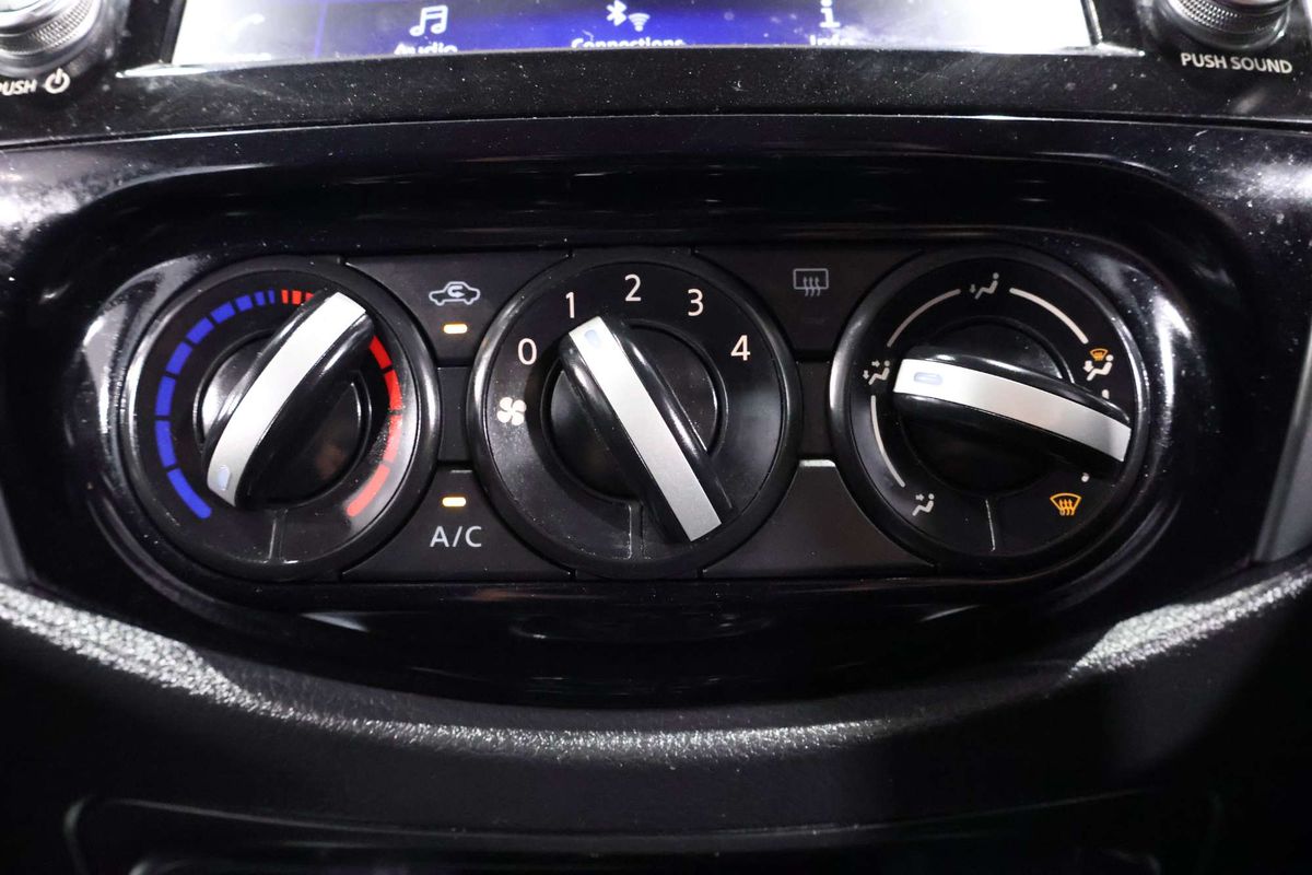 2021 Nissan Navara SL D23 Rear Wheel Drive