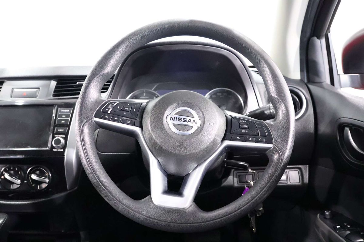 2021 Nissan Navara SL D23 Rear Wheel Drive