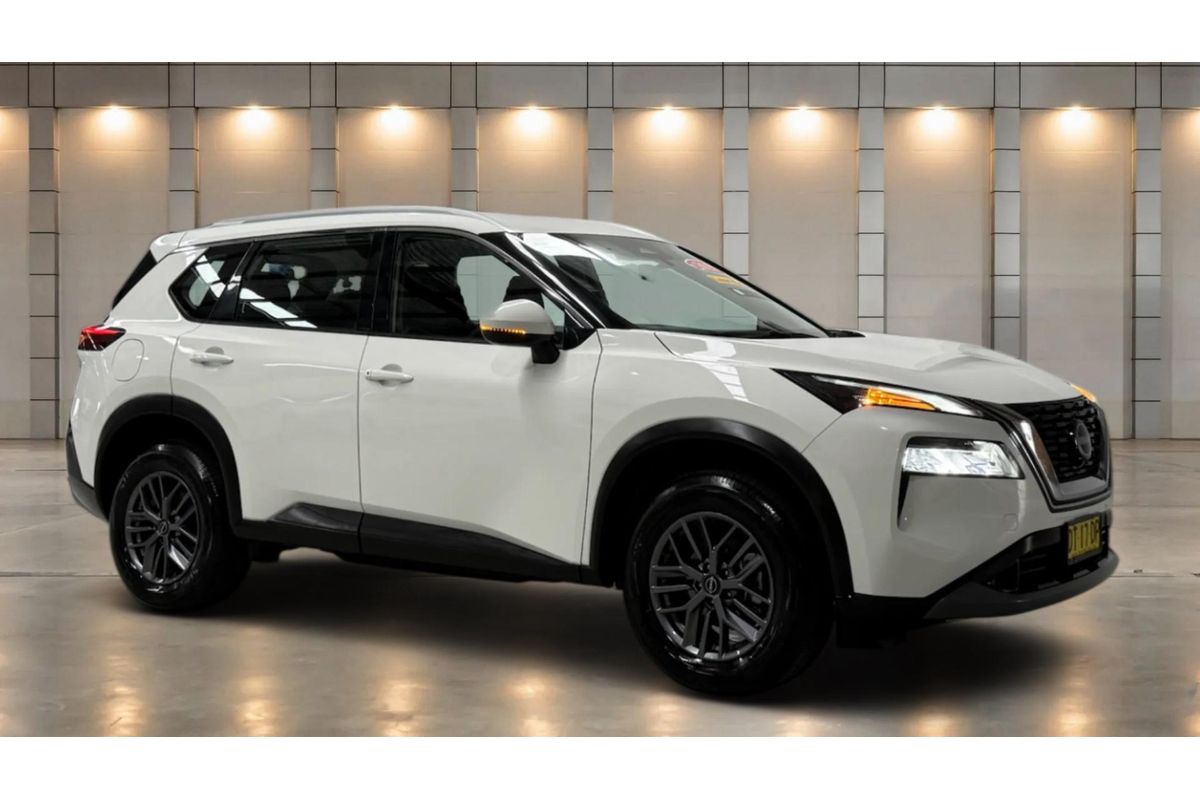 2024 Nissan X-TRAIL ST T33