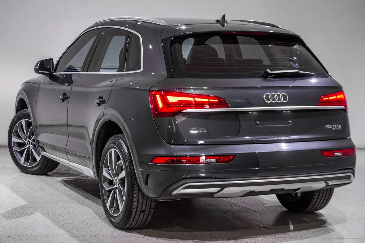 2022 Audi Q5 45 TFSI FY