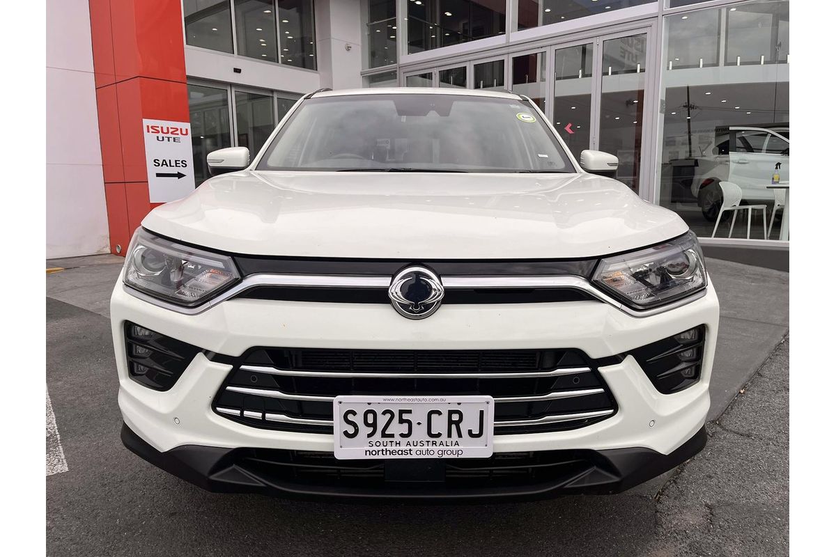 2022 KGM Korando ELX C300