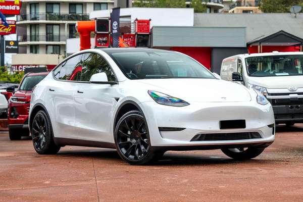 2023 Tesla Model Y Rear-Wheel Drive