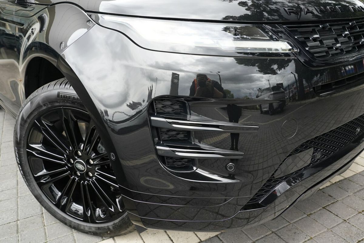 2026 Land Rover Range Rover Evoque P250 Hoxton Edition L551