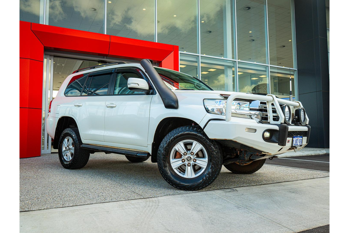 2017 Toyota Landcruiser GXL VDJ200R