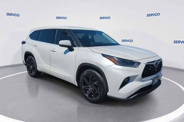 2021 Toyota Highlander LE