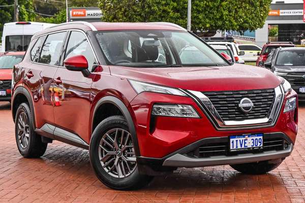2025 Nissan X-TRAIL ST T33