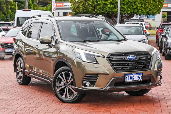 2024 Subaru Forester 2.5i Premium S5