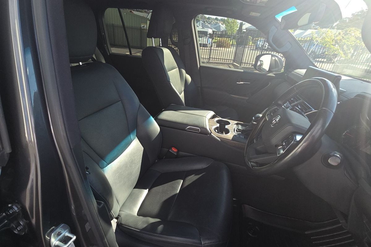 2023 Toyota Landcruiser VX FJA300R