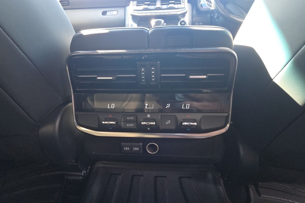 2023 Toyota Landcruiser VX FJA300R