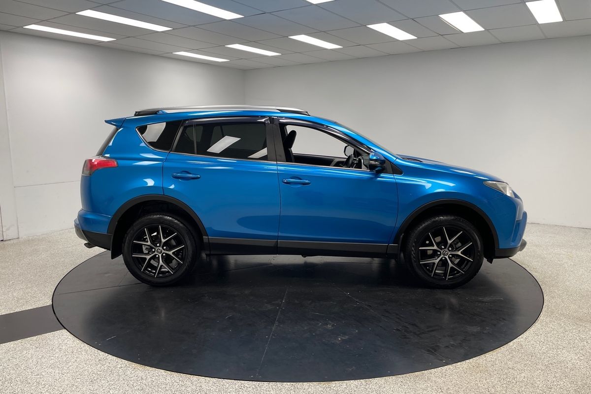 2017 Toyota RAV4 GXL ZSA42R
