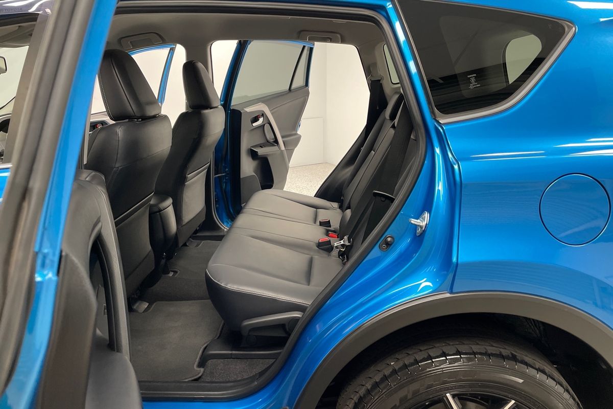 2017 Toyota RAV4 GXL ZSA42R