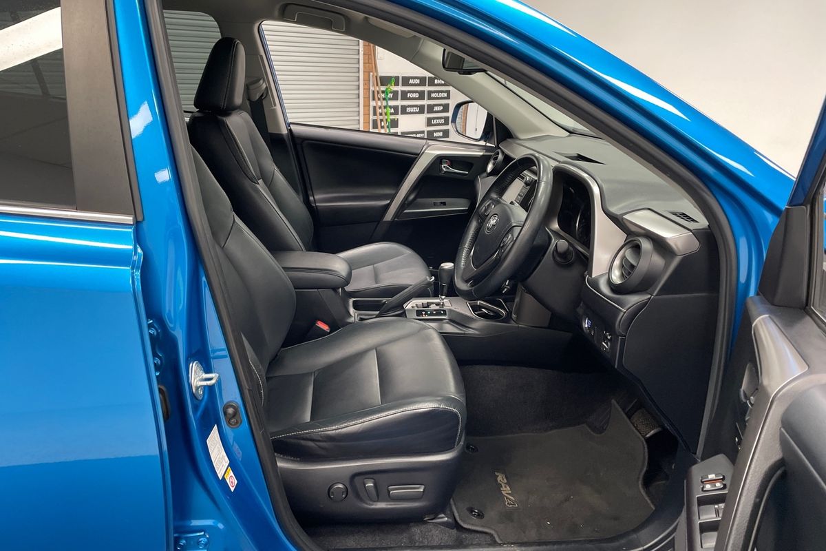 2017 Toyota RAV4 GXL ZSA42R
