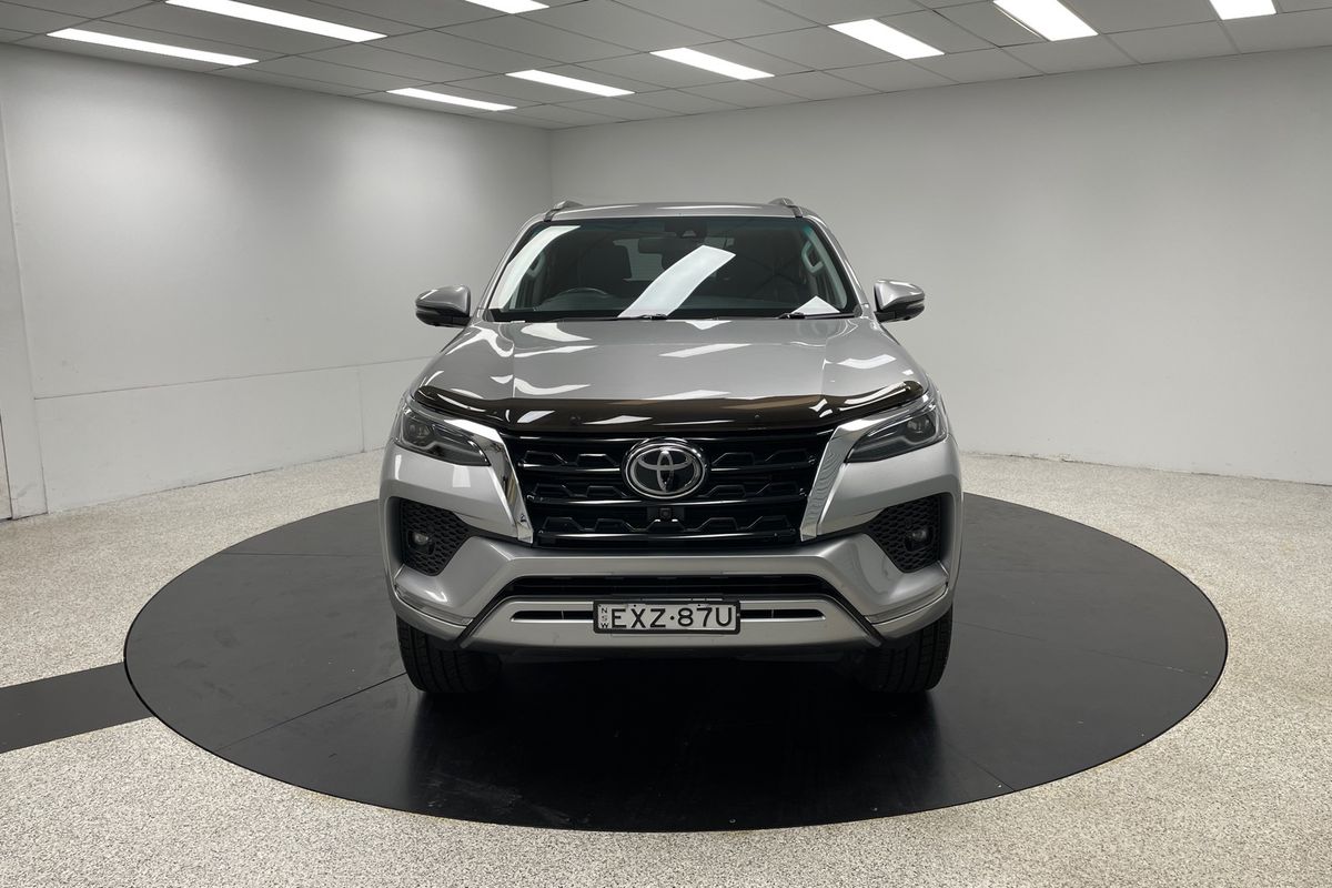 2023 Toyota Fortuner Crusade GUN156R