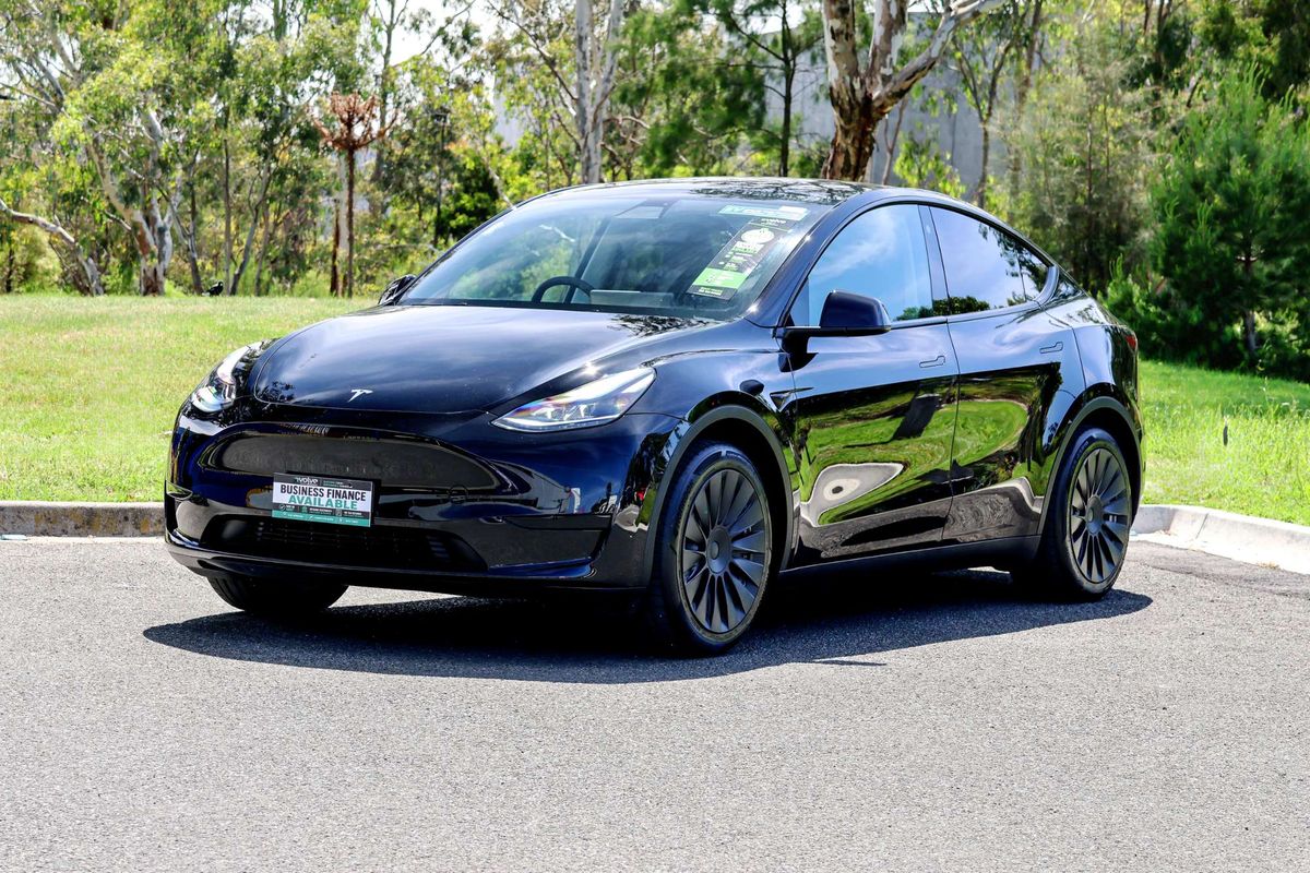 2022 Tesla Model Y Rear-Wheel Drive
