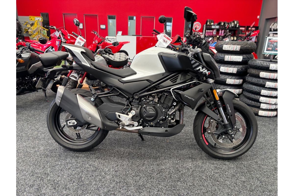 2024 CFMOTO 450NK